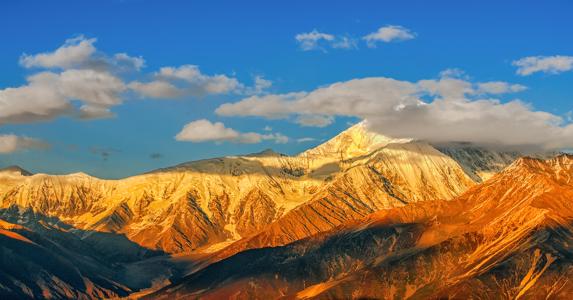 <贡嘎·冷噶措VIP定制深度纯玩5日游>成都、贡嘎雪山·日照金山、格底拉姆·天空之城、网红机场路、红海子、木格措、贡嘎朝圣双飞五日游