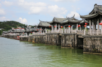 【包团定制】南澳大桥、总兵府、北回归线青澳湾、韩文公祠、宋代潮州古城、潮剧、龙归寨瀑布、无限浸泡天然养生氡温泉、 美食动车3天