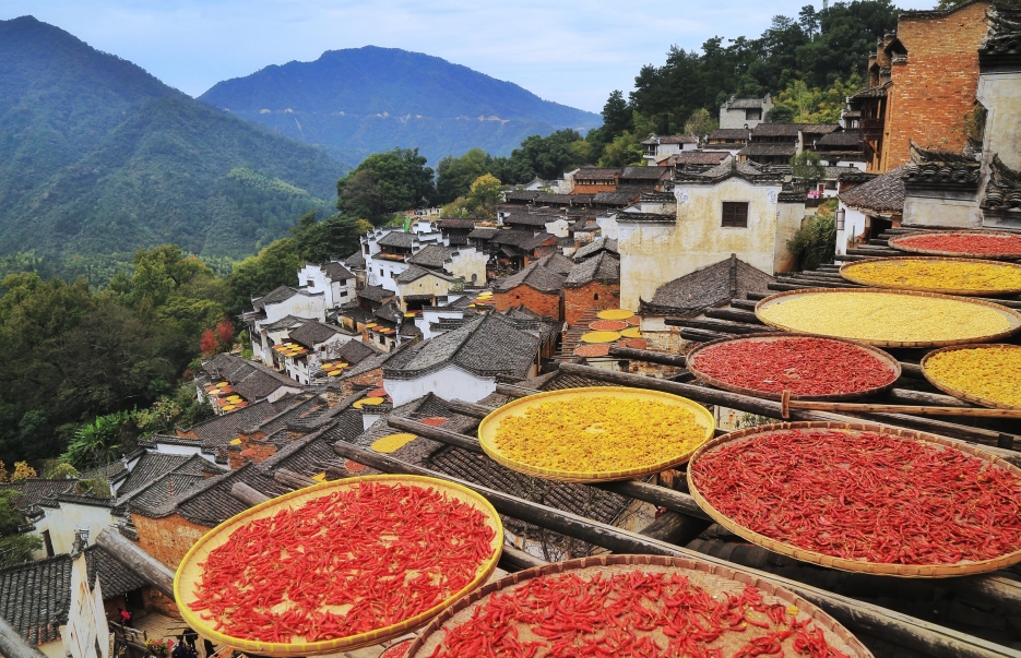【婺望三清】 网红望仙谷（白+黑深度游览）、江南第一仙峰三清山 婺源篁岭古镇、徽州不夜城婺女洲&《遇见·婺源》实景演出     高铁五天团