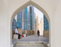 春节优选【中亚两国】雷吉斯坦广场 + 恰伦大峡谷 + 琼布拉克雪山 + 帖木儿陵墓 + 雪山缆车 + 温泉度假 + 古城灯光秀 + 丝路探秘 8 日纯玩游